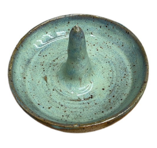 Springwater Ring Holder
